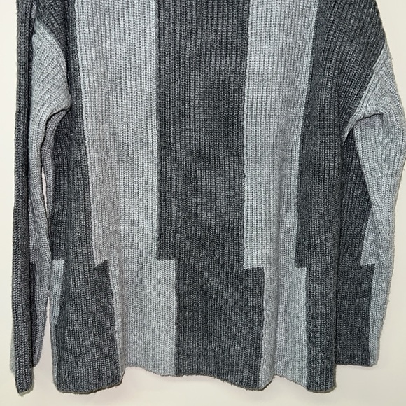 Ost Rolled Neck Wool-Blend Sweater | Grey | Large | EUC - Picture 5 of 8